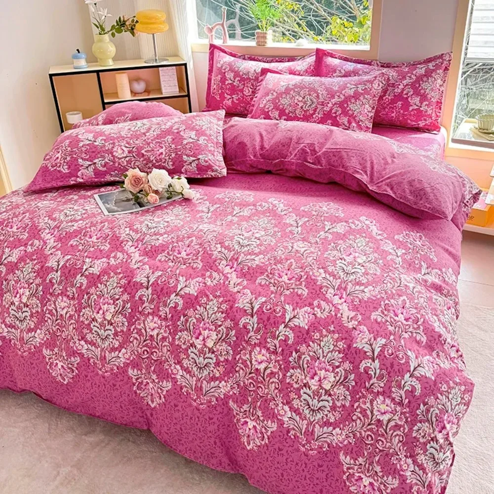Printed Three-piece Set, One Duvet Cover and A Pair of Pillowcases (unpadded), Suitable for Bedrooms