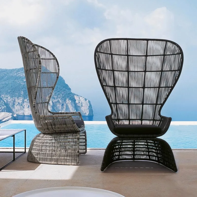 ชุดโต๊ะและเก้าอี้หวายสไตล์นอร์ดิกสำหรับระเบียงกลางแจ้ง 3 ชิ้น ดีไซน์เรียบง่าย เหมาะสำหรับลานบ้าน วิลล่า ร้านอาหาร และพักผ่อน