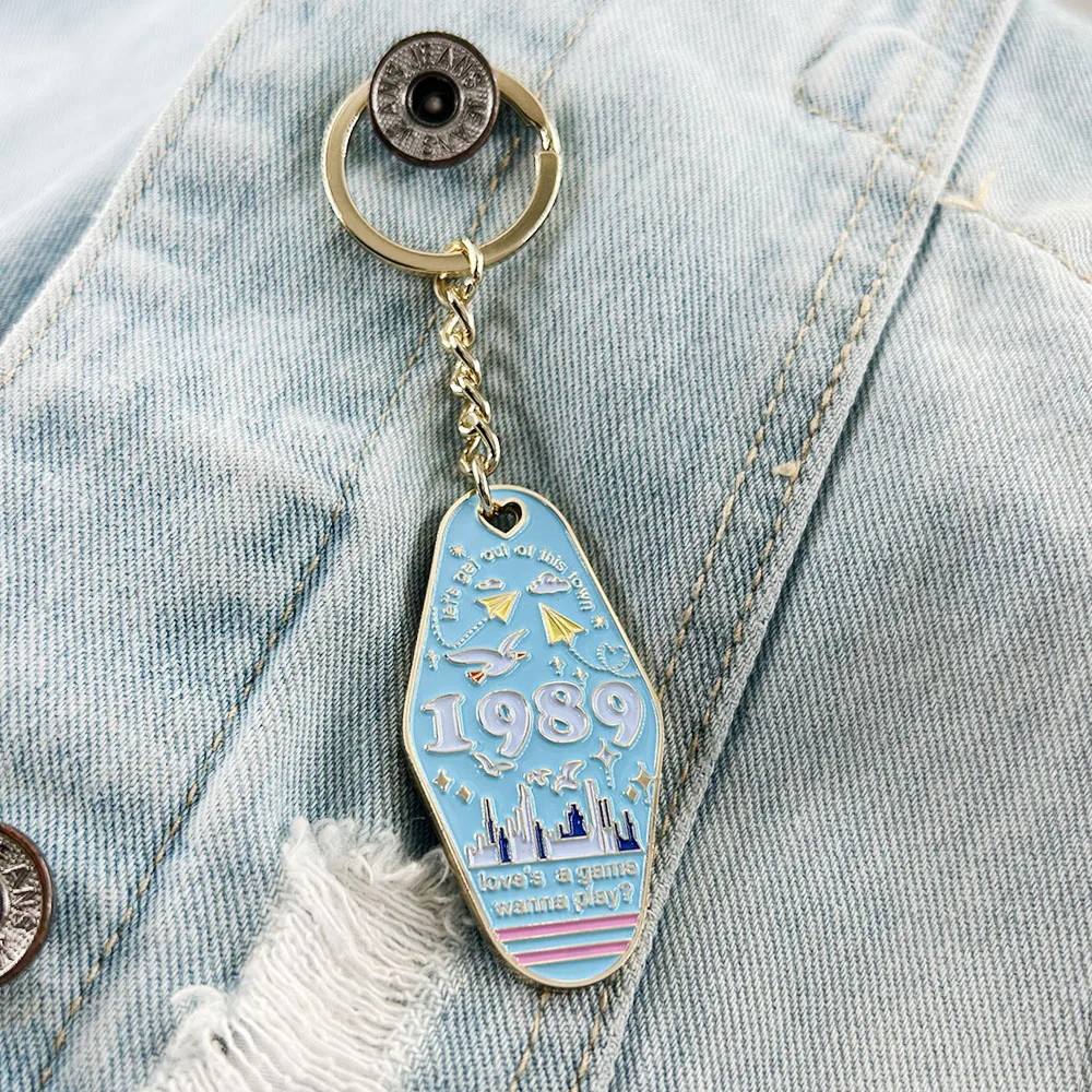 1989 Blank Space Keychain Motel Key Ring Singer Key Chain Paper Airplane Seagull Backpack Pendant
