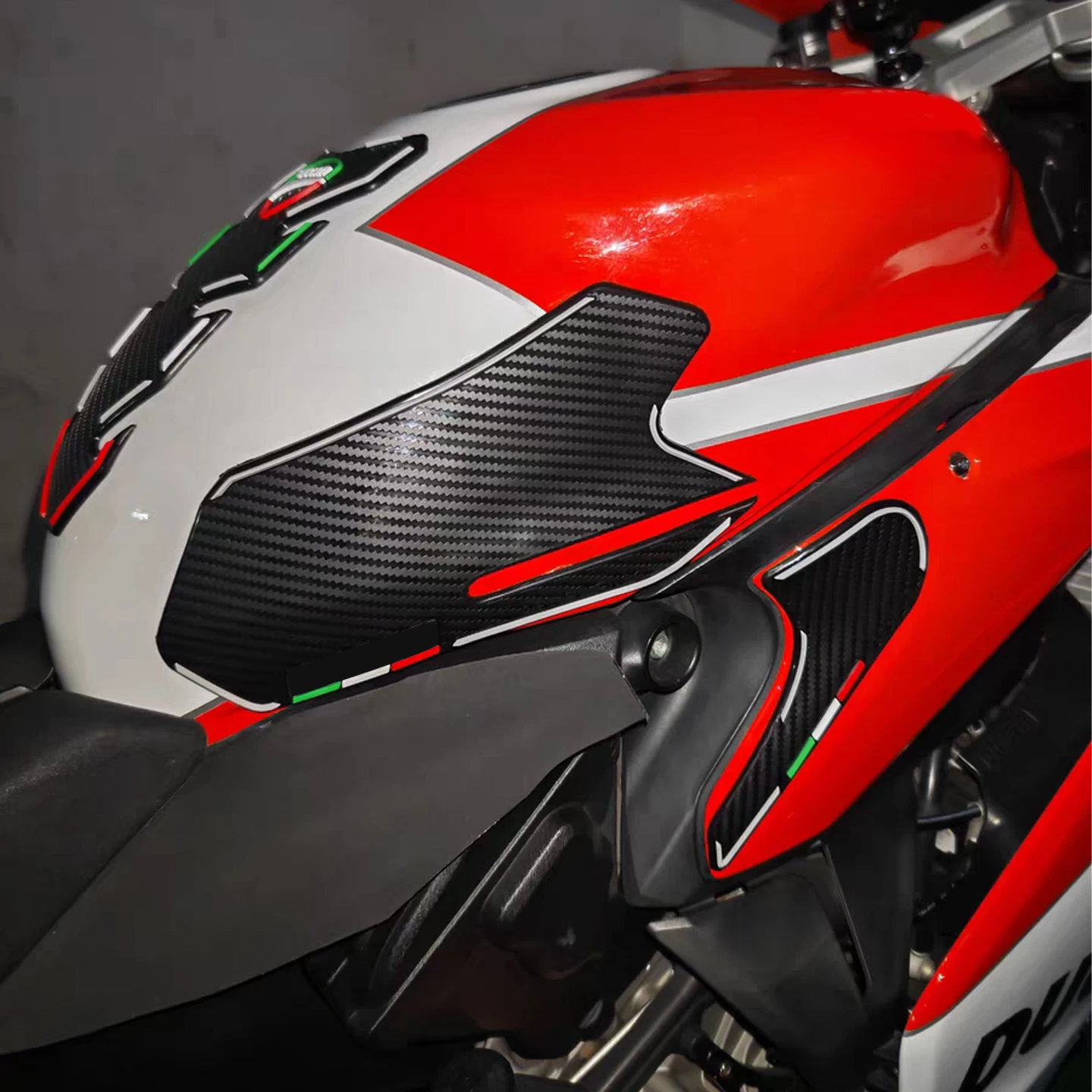 For Ducati StreetFighter V2 Panigale V2 V2B Motorcycle Sticker Tank Pad Anti-slip Pad Knee Pads Side Sticker Tank Protection Pad