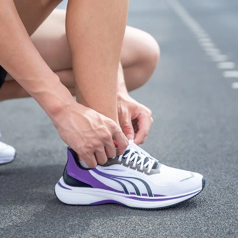 

Lightweight, breathable and comfortable sports shoes Competition Running shoes Non-slip wear-resistant training shoes