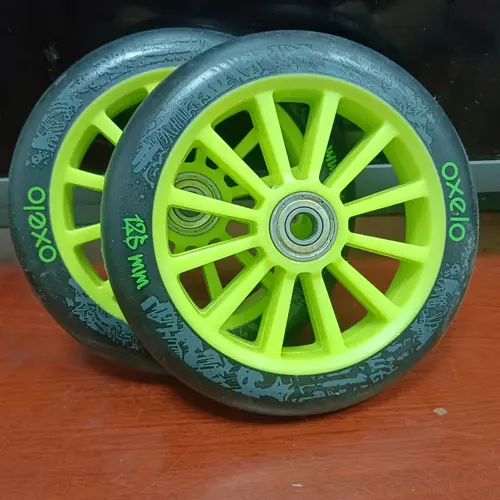 Imagen 1 del producto Dos ruedas de patines/scooter de 5 pulgadas (125 mm) para scooters infantiles: ruedas auxiliares originales de PU silenciosas y duraderas
