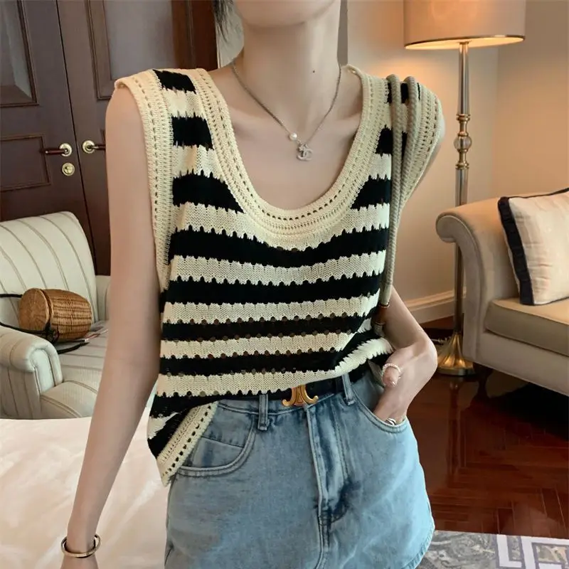 

Korean Striped Knitting Tanks Summer New Sleeveless Hollow Out All-match Loose Thin Sweet Tops Tees Sexy Fashion Women Clothing