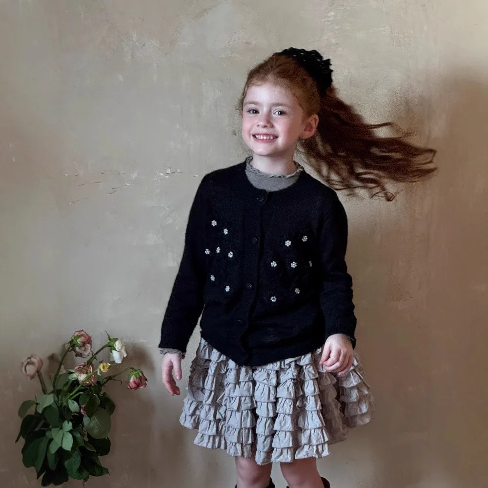 

Girls Sweater 2025 Autumn and Winter New Children's Clothing Girls Baby Hand Hook Flower Nail Bead Sweater Cardigan Casual