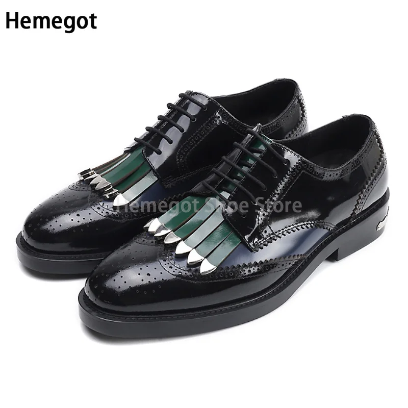 Carved Tassel Brogues Shoes for Men British Style Leather Shoes Match Color Metal Trend Men's Derby Shoes Riveted Men's Shoes