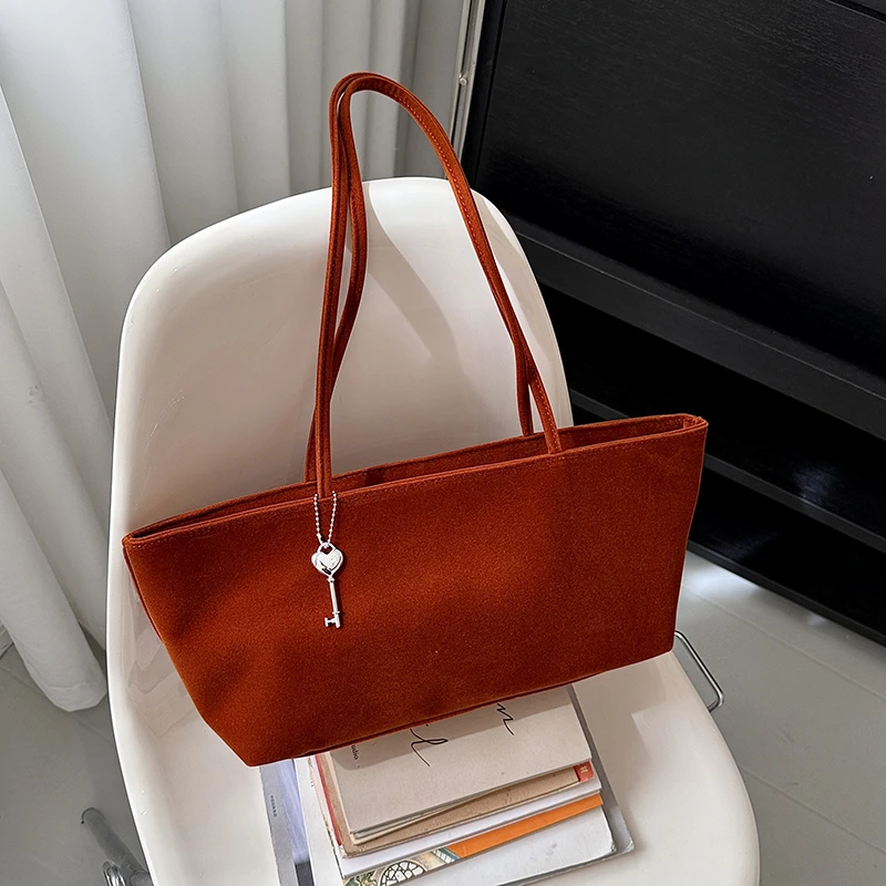 2026 New Women Velvet Tote Long Thin Shoulder Straps Large Capacity Solid Color Shoulder Handbag Casual Daily Shopping Bag