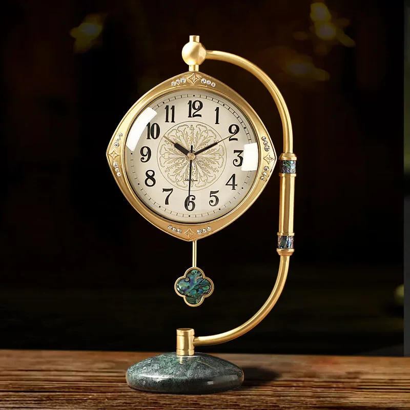 بندول نحاسي خفيف ساعة مكتب فاخرة لغرفة المعيشة سطح المكتب زخرفة زخرفية صامتة كوارتز عتيق #2
