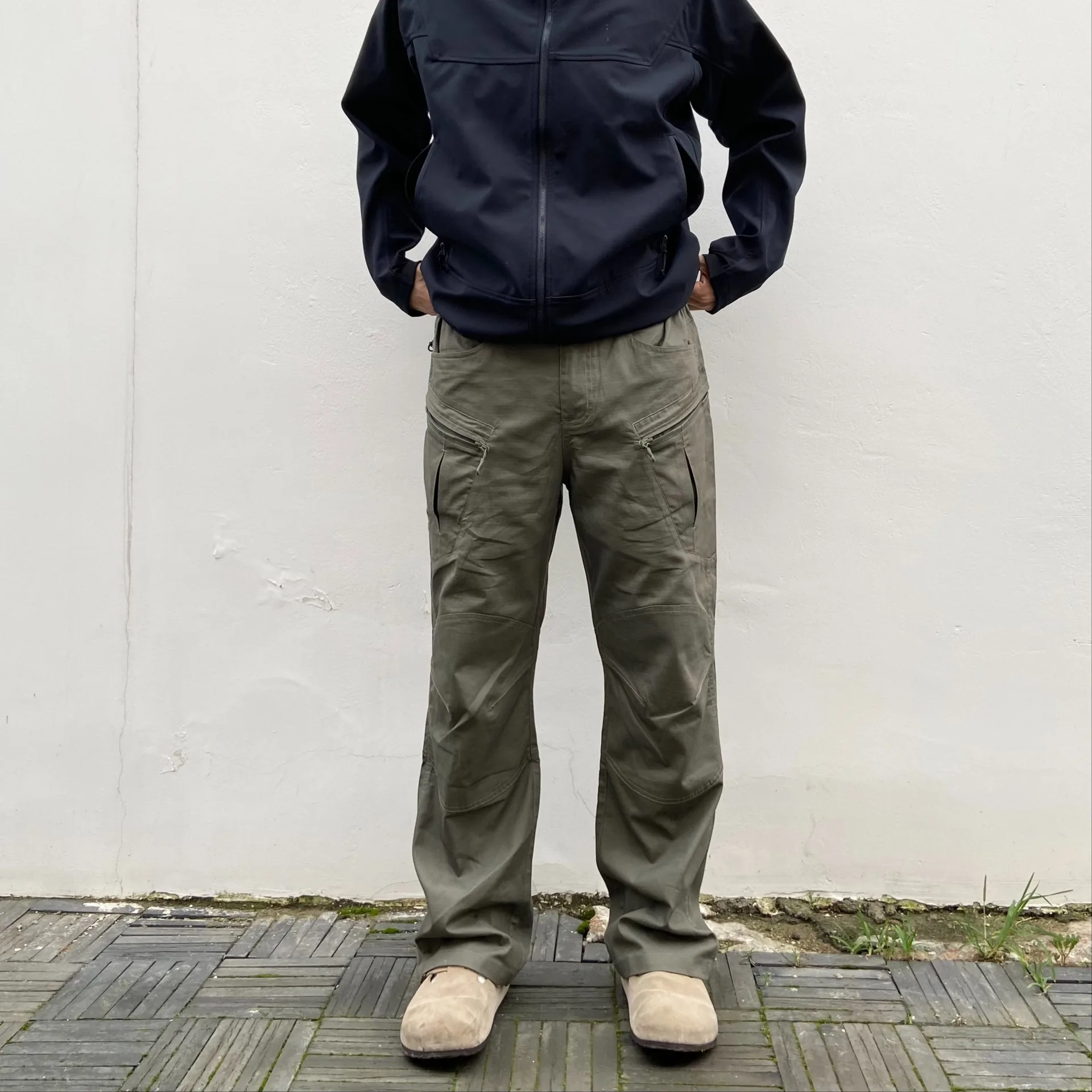 2026 Spring Multi-pocket Outdoor Straight Tooling Men's Three-dimensional Cutting Design Casual Pants