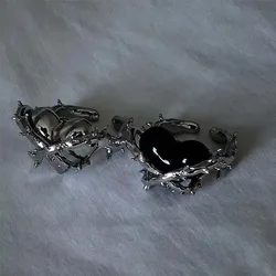 Dark Thorns Heart Ring Punk Hip Hop Gothic Lovers Heart Ring Fashion Street Men and Women Jewelry Gifts