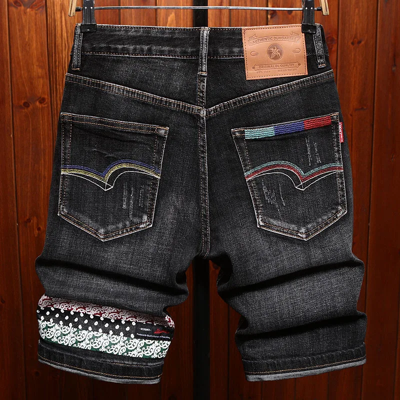 

High end ripped patch denim shorts for men, 2025 summer embroidered printed straight leg slim fit gray black five quarter pants