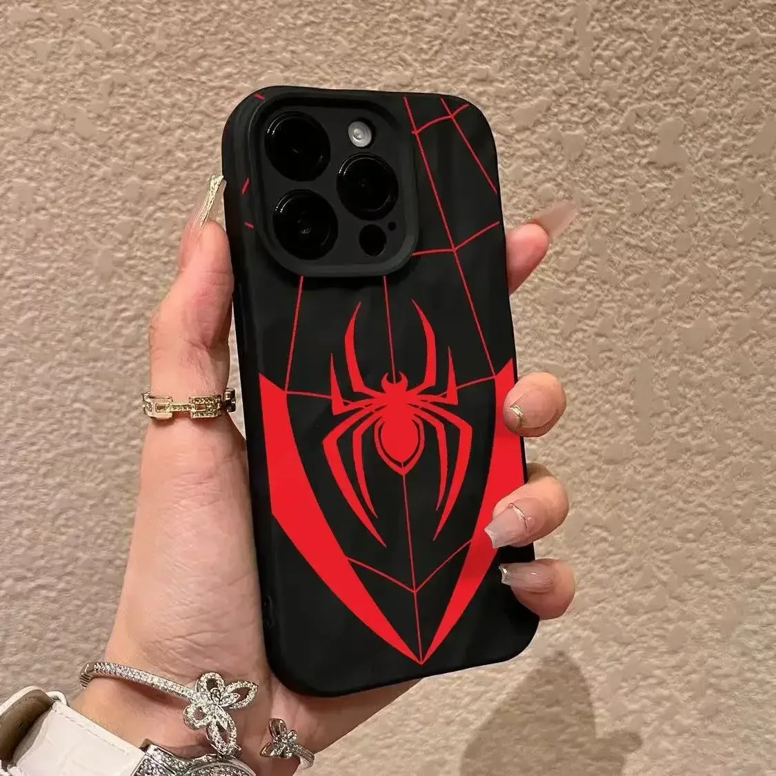 جراب هاتف إبداعي أحمر للرجل العنكبوت لهاتف آيفون 16 15 14 13 12 11 Pro Max XR XS 16 Plus غطاء مطوي بنمط للصدمات #1