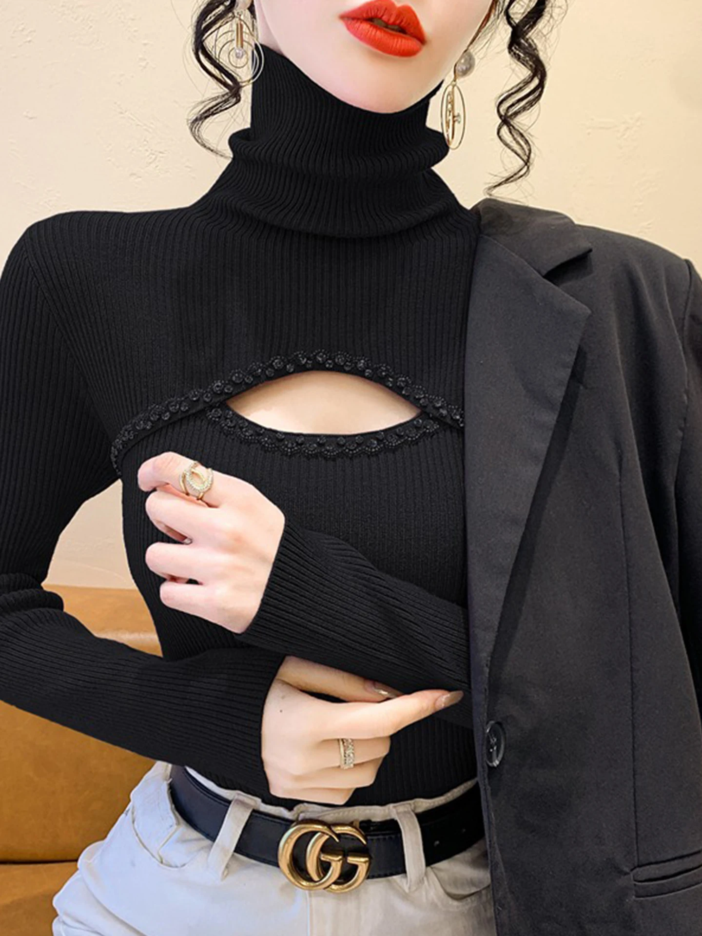 Koreański ażurowy sweter z koralikami, długi rękaw, golf, dzianinowa baza, damski sweter na jesień i zimę, dopasowany krój, do noszenia pod spód.