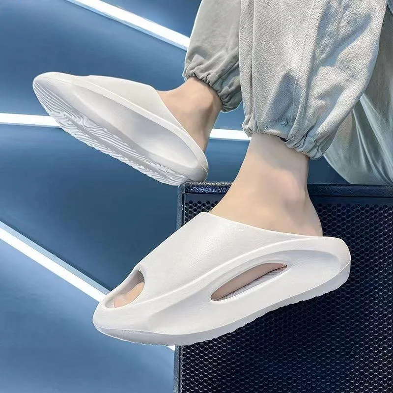 

Men's Indoor Outdoor Slip-On Summer Sandals Anti-Slip Comfortable Sports Style Couple Matching Slippers Mestercock PVC