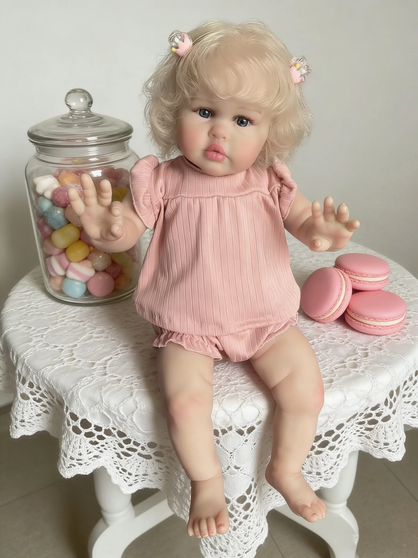 

22Inch Pretty Newborn Ellie Multiple Layers Painting Visible Veins Hand-Rooted Hair Soft Cloth Body Lifelike Toddler Reborn Doll
