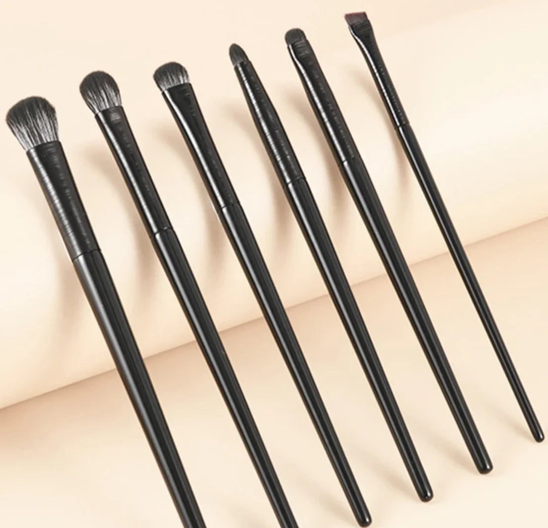 Thumbnail 4 - #25 Eyeliners List of Top Picks