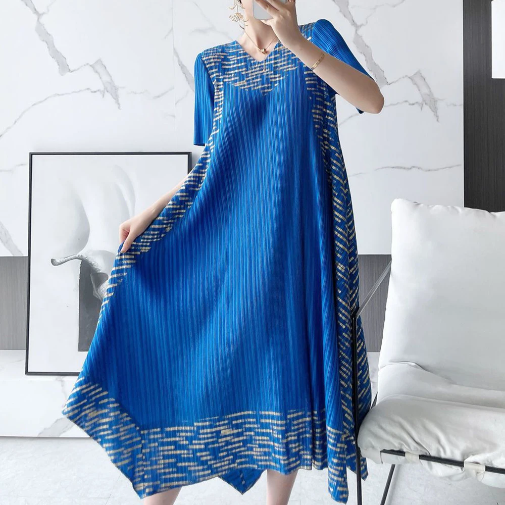 

Noble ethnic style pleated large size loose dress summer fashion foreign style simple meat cover mother dress