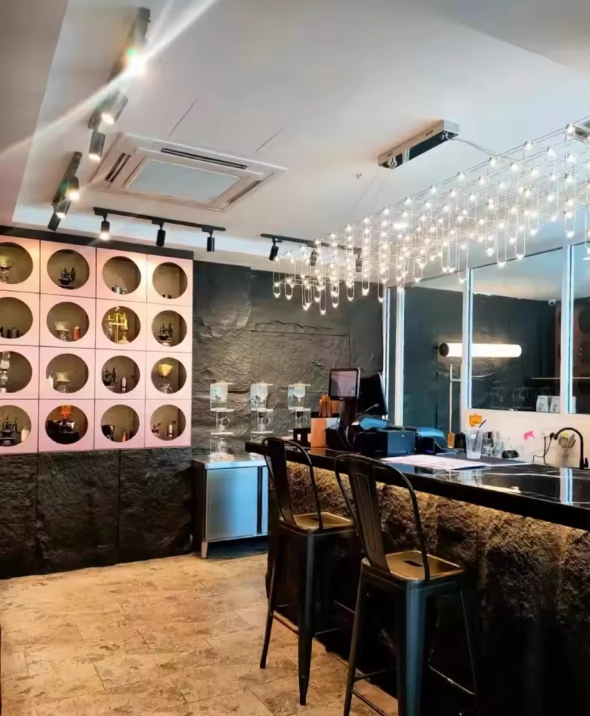 

Nordic Restaurant Pendant Lamp Table Lamp Modern Simple Luxurious Creative Personalized Firefly Bar Front Desk Lighting Fixture