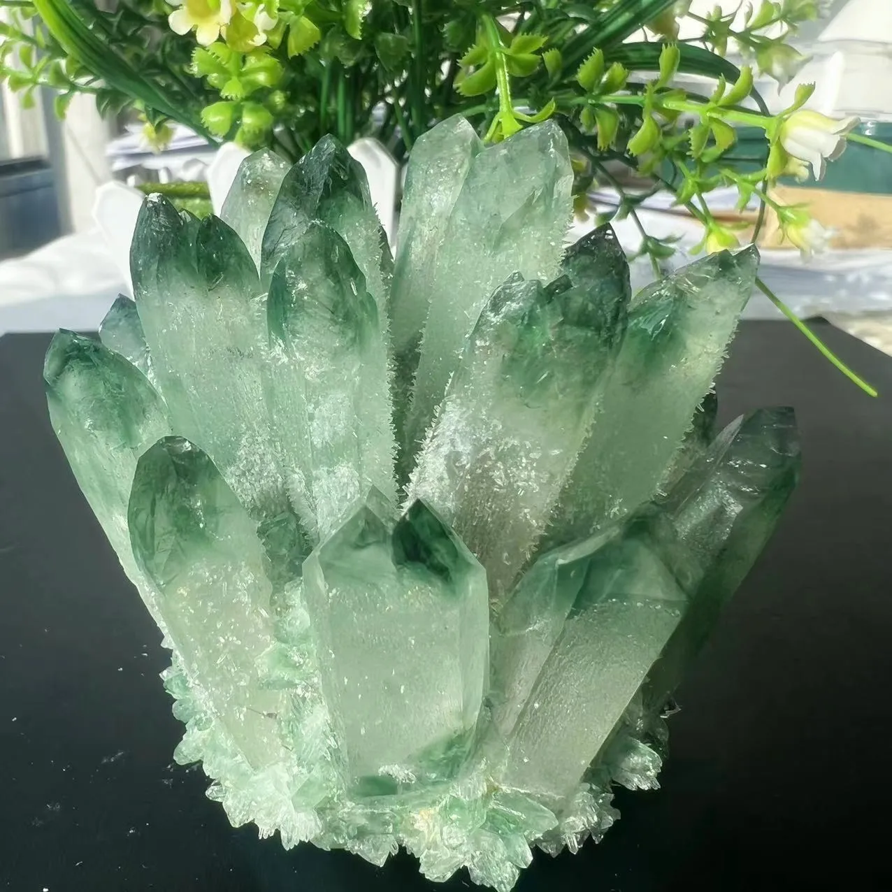 

Natural Green Beautiful Phantom Crystal Cluster Mineral Healing Ornaments