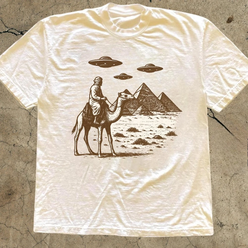 Egyptian Pyramid UFO Desert Pattern T-shirt, Retro Travel T-shirt for Men, Summer New Style Unisex Casual T-shirt
