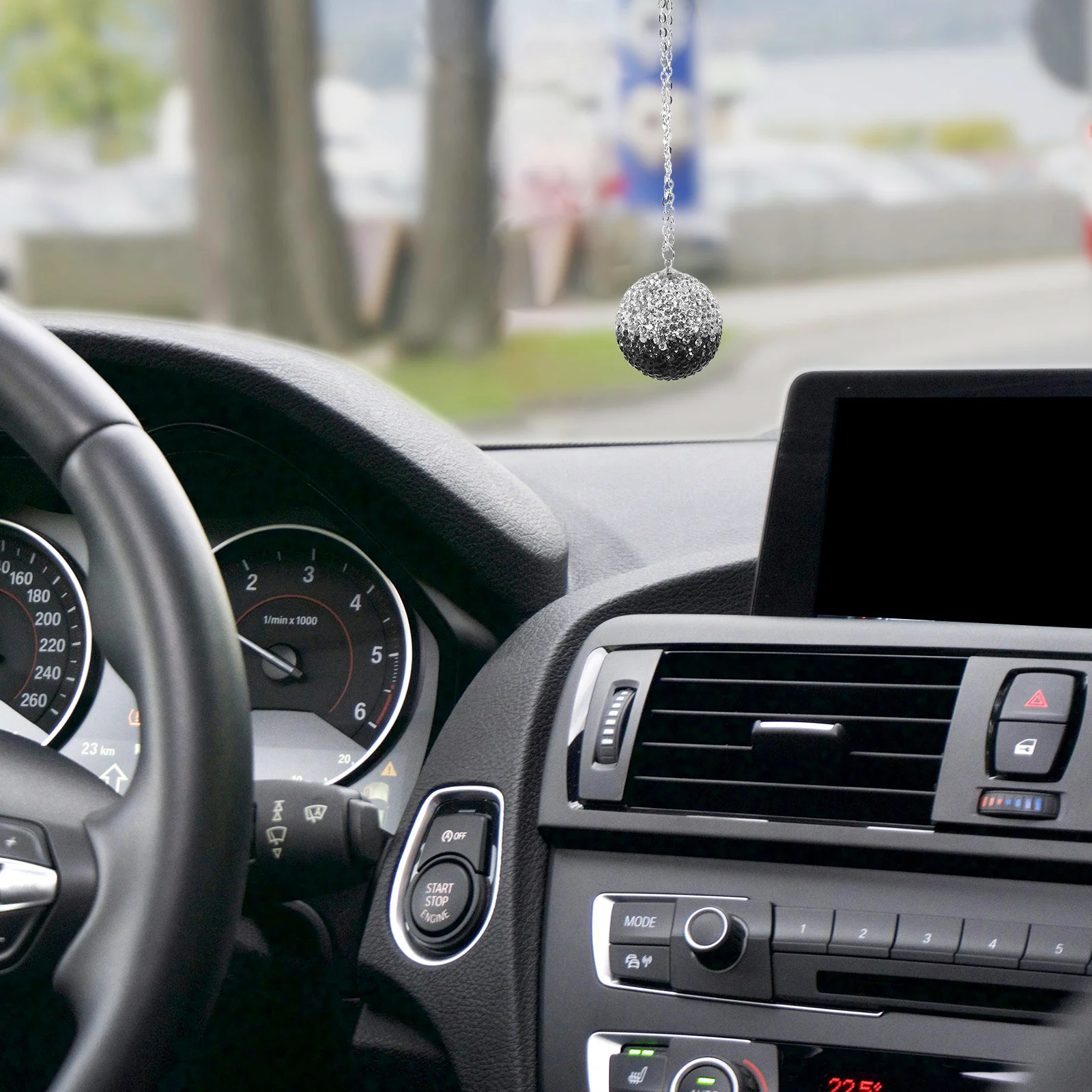 

Rhinestone Car Pendant Bling Crystal Ball For Rear View Mirror Hanging Ornament Car Interior Decoration Accessories Auto Charm