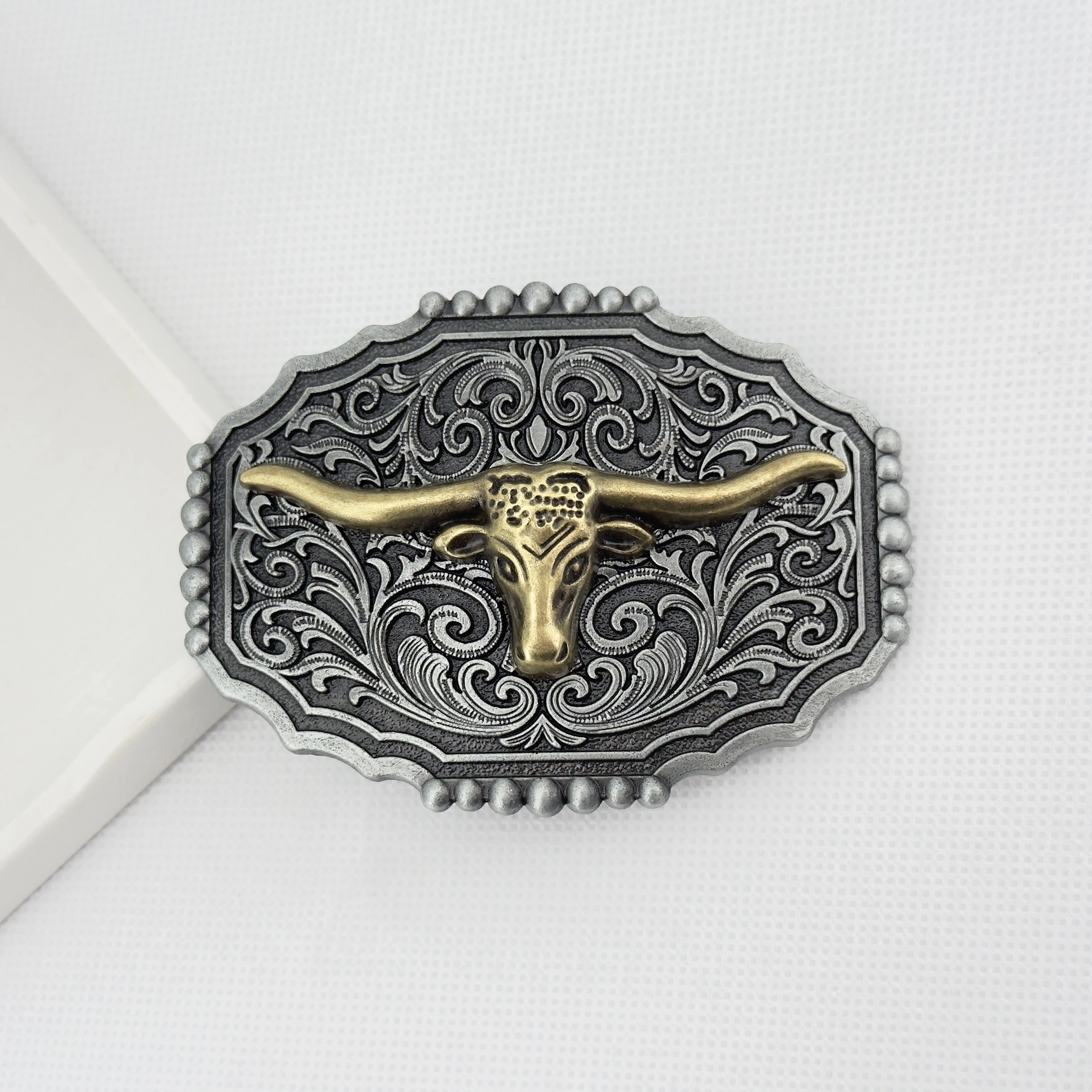 النمط الغربي سبائك الزنك رأس الحصان رأس البقرة تنقش مشبك حزام متعدد الاستخدامات للرجال والنساء