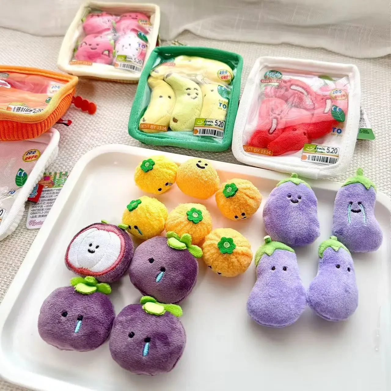 Nuevos Modelos Populares de la Serie de Mariscos y Frutas: Colgante de Peluche de Salmón, Plato de Mariscos, Plato de Ve