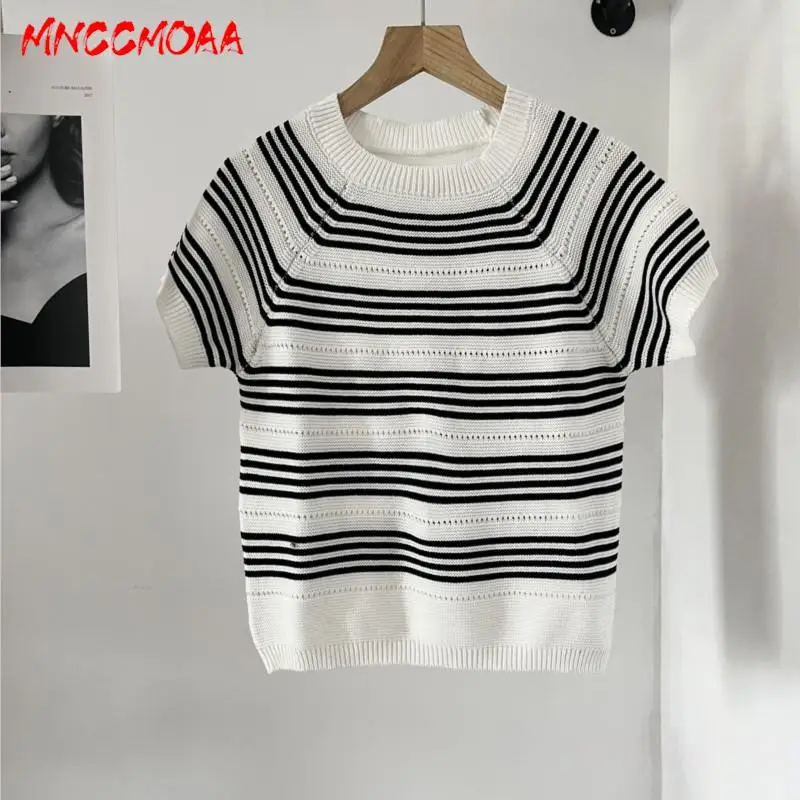 

MNCCMOAA 2024 Summer Women Fashion Vintage Stripe Short Sleeve Knit T-Shirt Female Casual Round Neck Commuting Tops