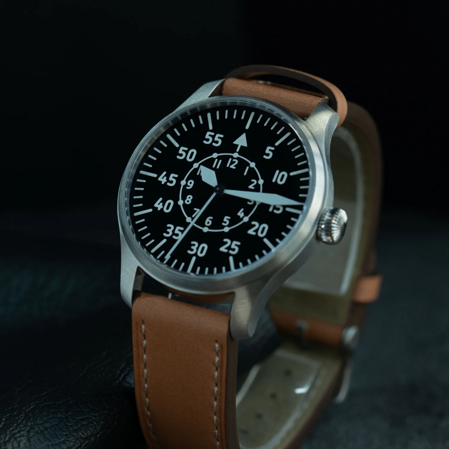 Hruodland 40 mm Pilot Automatikuhr mit mechanischem Uhrwerk PT5000/SW200, BGW9, eisblaues Lume-Saphirglas, 100 m wasserdicht, Herren-Armbanduhr