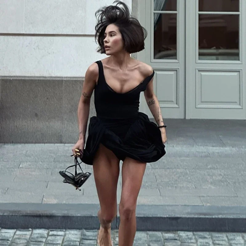 Geraffte Hohe Taille Hosenträger Kleid Weibliche Ärmel Unregelmäßigen Saum Kurzes Kleid Neue Weibliche Schwarz Abend Party Kleid