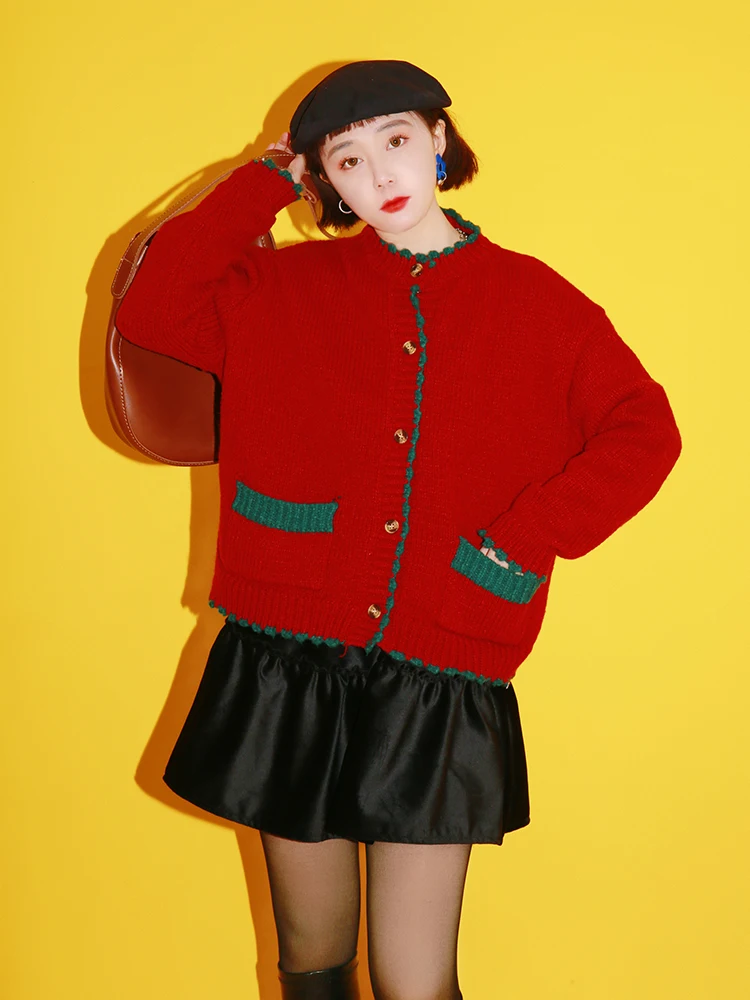 

Красный вязаный кардиган-пальто в стиле ретро для весны: модный, теплый, для повседневной носки, с круглым вырезом, длинными рукавами, стандартный крой