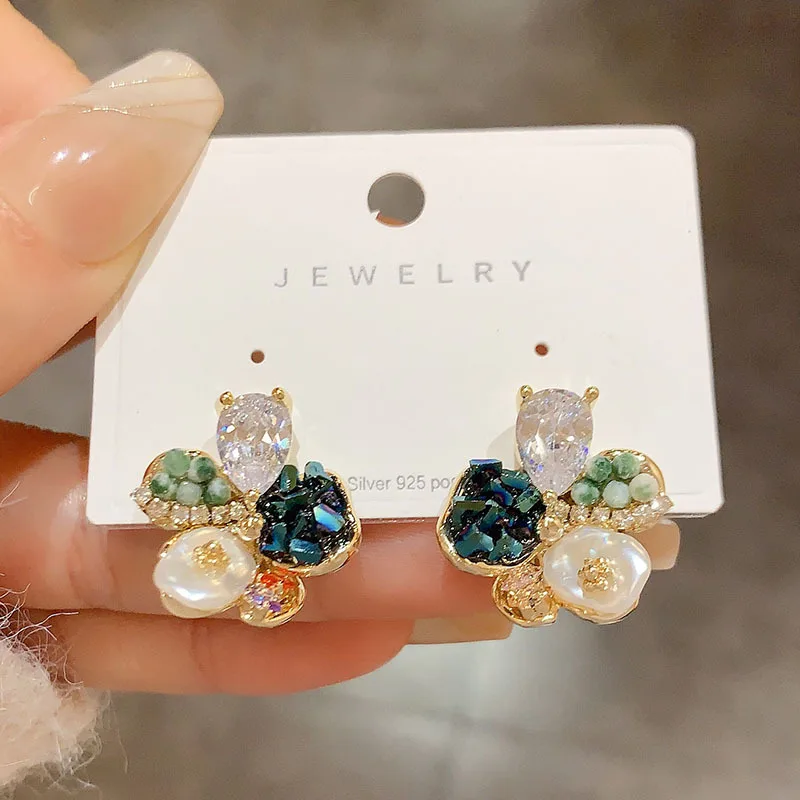 French Romantic Sexy Flower Stud Earrings 2025 New Jewelry Fashion Ear Accessories for Women and Gilrs Gift