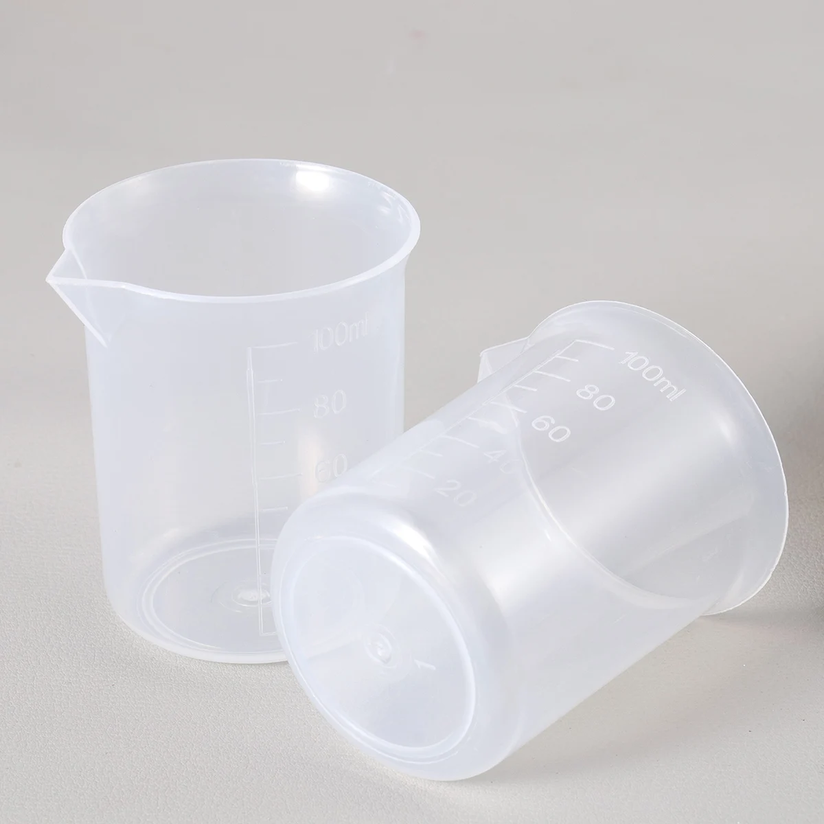 

2 pcs Plastic Beakers Measuring Cups 100mL PP Material Laboratory Household Baking Wide Mouth Easy Clean Heat Resistant