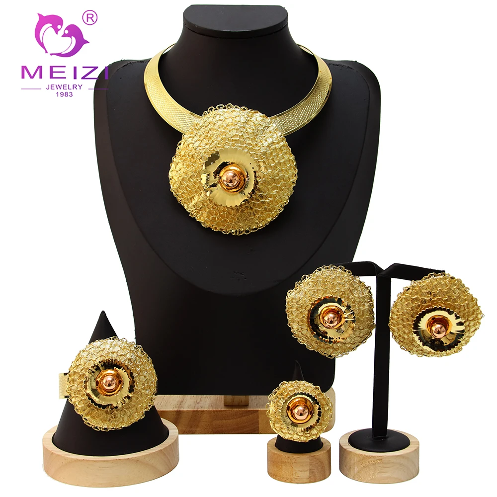 

Dubai Ladies Gold Colour Jewelry Set High Quality Necklace Bracelet Earring Ring Wedding Banquet Dress 2022 Trend New