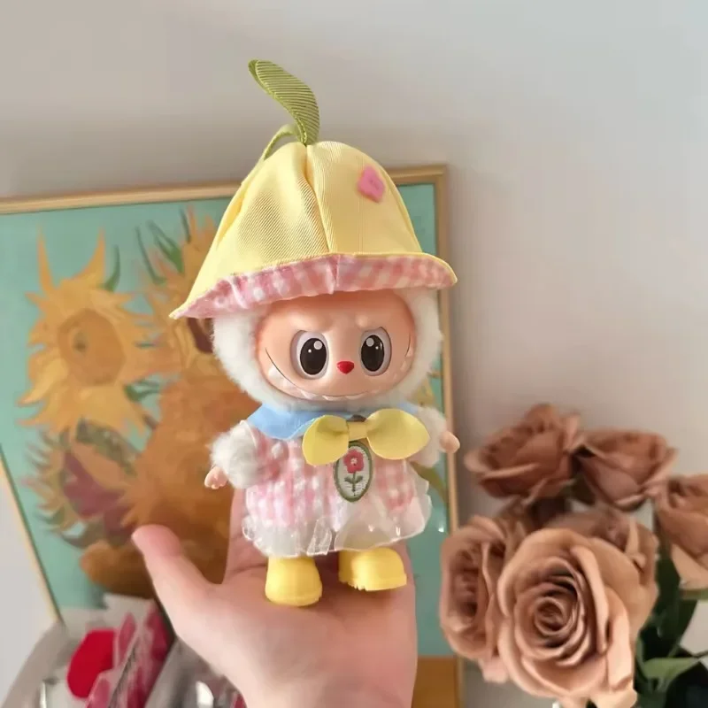 

Apple tree Hat Set For 15cm17cm Labubu Doll Clothes Lovely Spring Initial Bud Dolls Accessories Cute Decoration Little Clothes