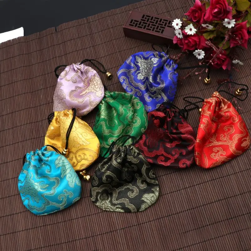 

Silk Brocade Jewelry Pouch Drawstring Gift Bags Coin Purse Embroidered Candy Chocolate Bag for Wedding Party Favors