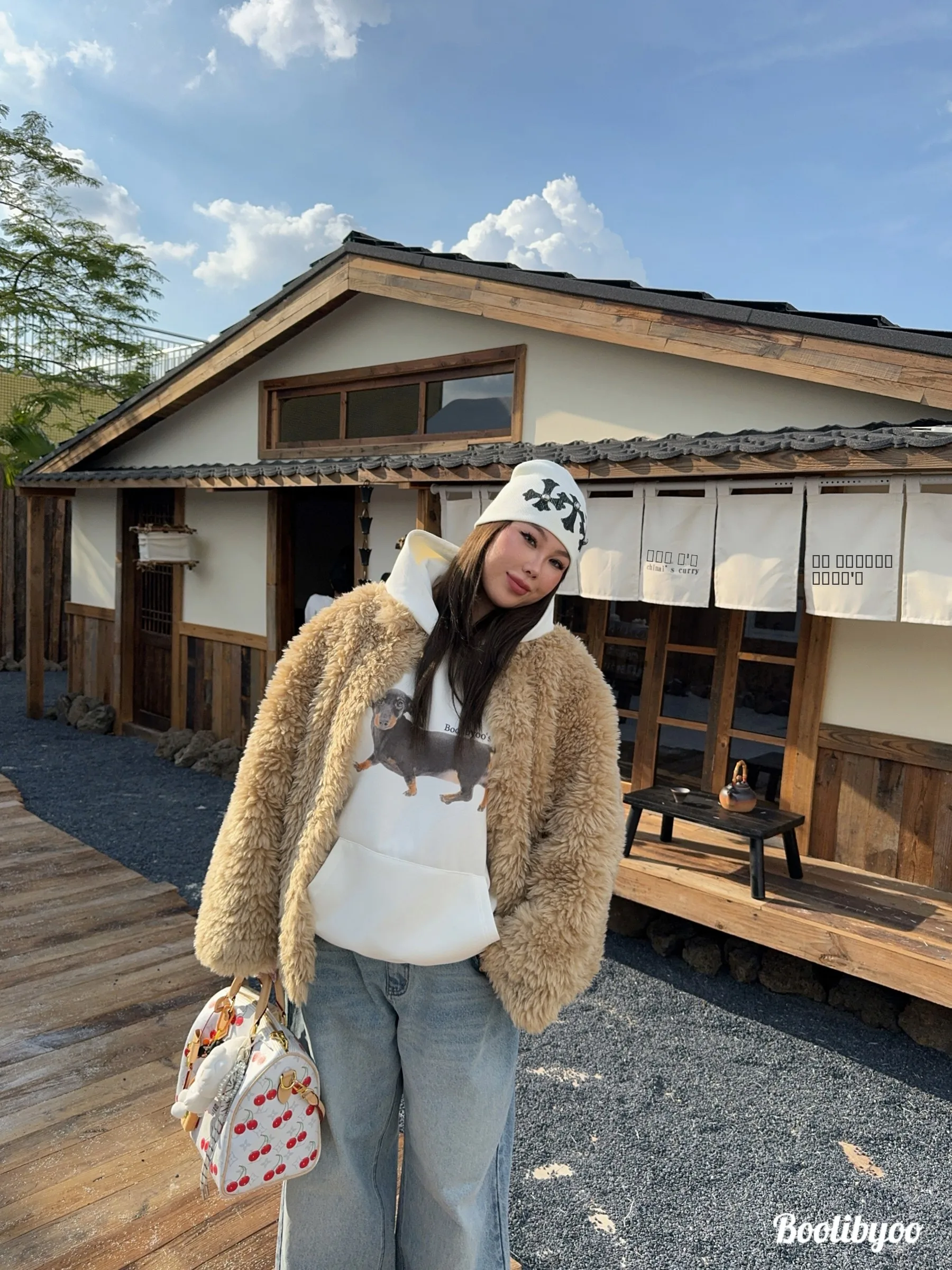 Jaqueta Feminina de Camurça Grande e Elegante Boolibyoo, Solta, em Tecido de Poliéster Sustentável, Estilo Urbano