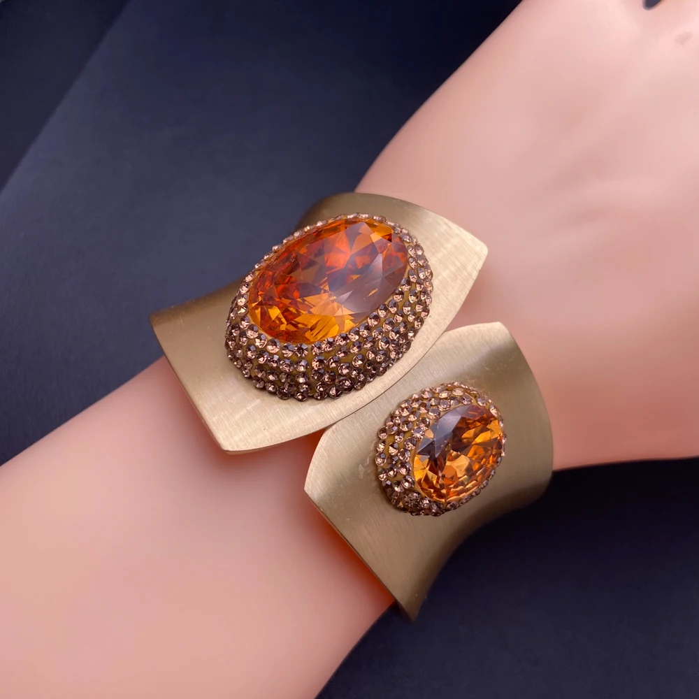 الإسورة الكبيرة الاسترليني Zultanite سوار مكون من أحجار كريمة سلطانيت فرصة غرامة مجوهرات النساء حفل زفاف هدية