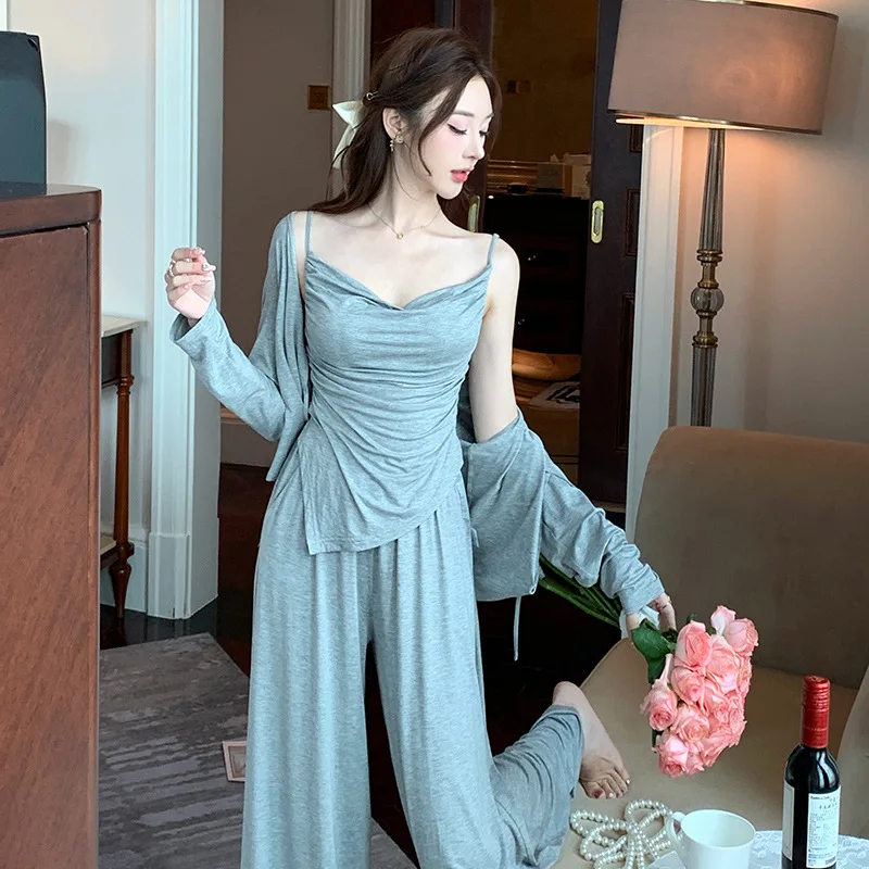 

2024 New French Style Pajamas Women Summer and Autumn Camisole Tank Top Can Be Worn Externally with A Chest Pad Three Piece Set