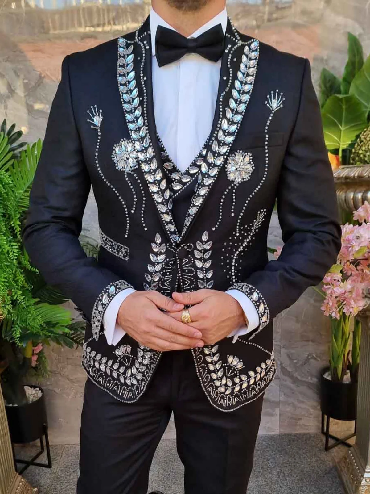 

Мужские костюмы для торжественных случаев, свадебные мужские костюмы, тонкие мужские пиджаки с бриллиантами и бисером, индивидуальные смокинги для жениха из трех предметов, костюмы Homme