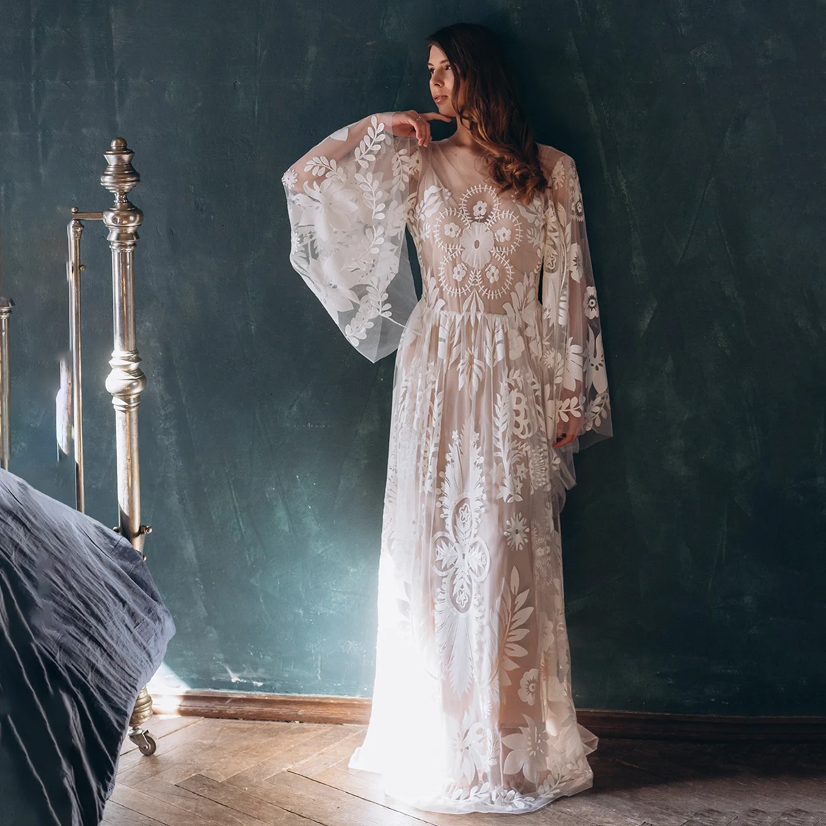 Vestido de novia bohemio con mangas largas acampanadas, Espalda descubierta, bordado, línea A, dos piezas, personalizado, sin tren, vestido de novia de encaje de talla grande