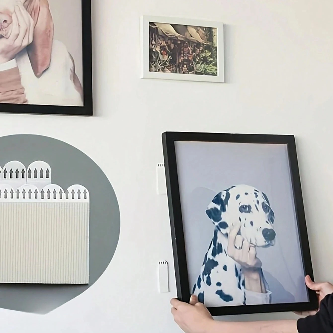 12 قطعة - شريط فيلكرو لاصق سهل السحب لتثبيت إطارات الصور، وتعليق الصور دون ترك أي لاصق