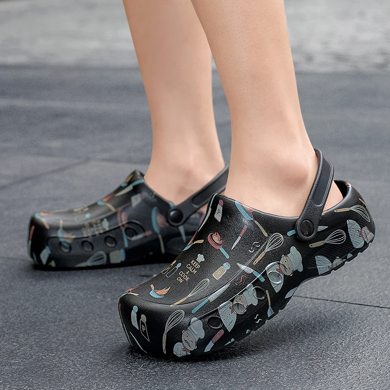 Plus Size 50 51 52 53 54 Chef Clogs with Cartoon Print Non-Slip Kitchen Work Shoes for Restaurant Staff Waterproof Oil Resistant view 6