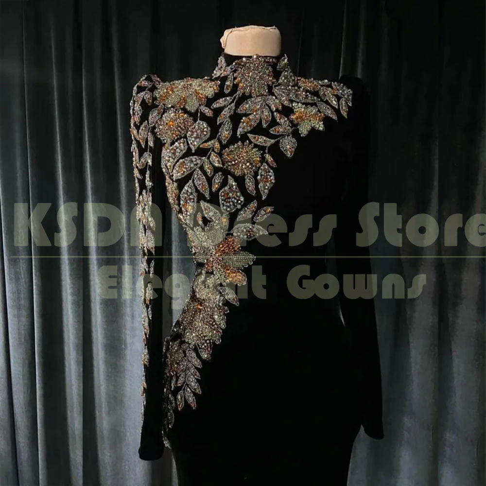 Luxury Black Evening Dresses Simple Appliques O-Neck Long Sleeve Sweep Train Gowns Formal Occasion Customzied Dress