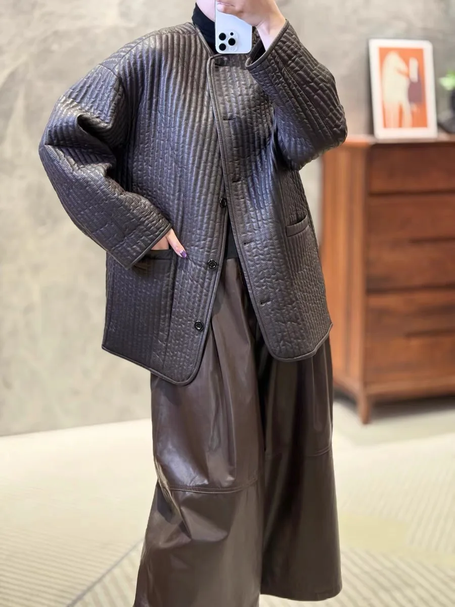 Chaqueta de cuero ligera a la moda para mujer, abrigo moderno de piel de oveja auténtica con cuello redondo, abrigo de invierno cálido y Reversible