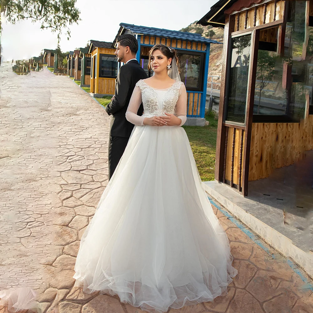 

Holy Wedding Dresses with Appliques Boat Collar Long Sleeve Garden Bride Dress A-Line Sweep Trian Tulle Bridal Gown Customized