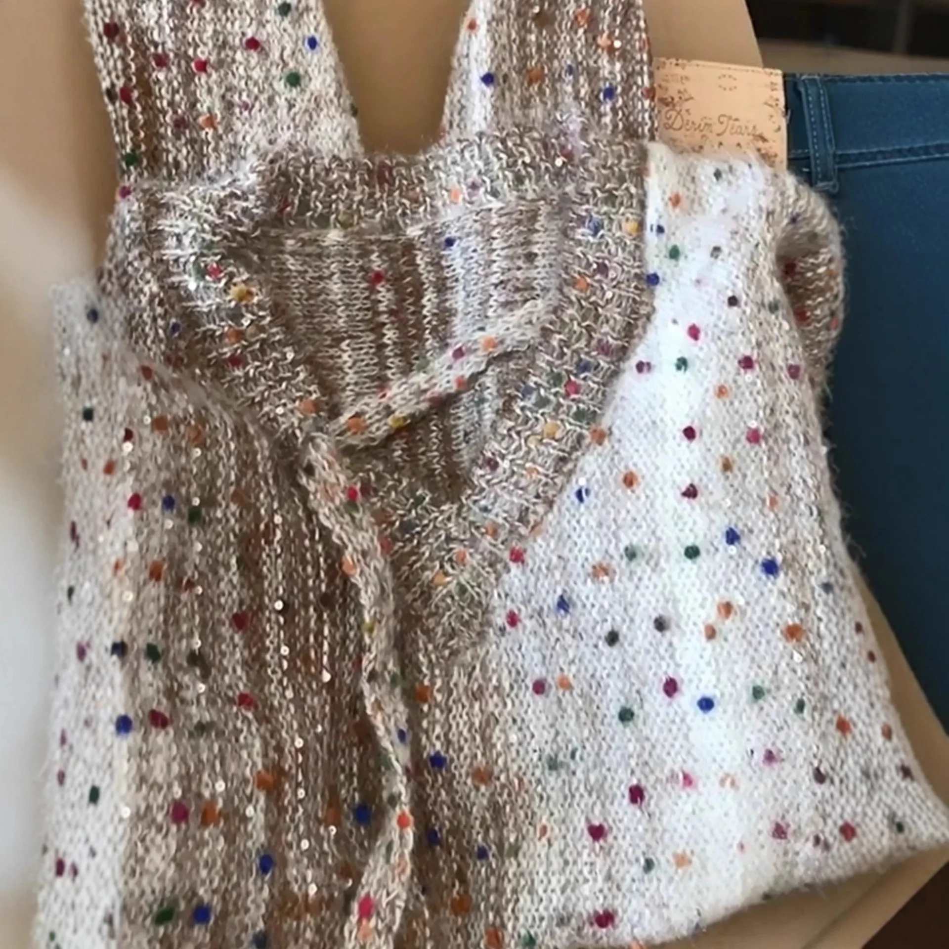 

Ретро-свитер с V-образным вырезом, длинными рукавами, свободного кроя, вязаный, женский, осенний, новый, повседневный, высококачественный, утолщенный, вязаный топ, верхняя одежда, полиэстер