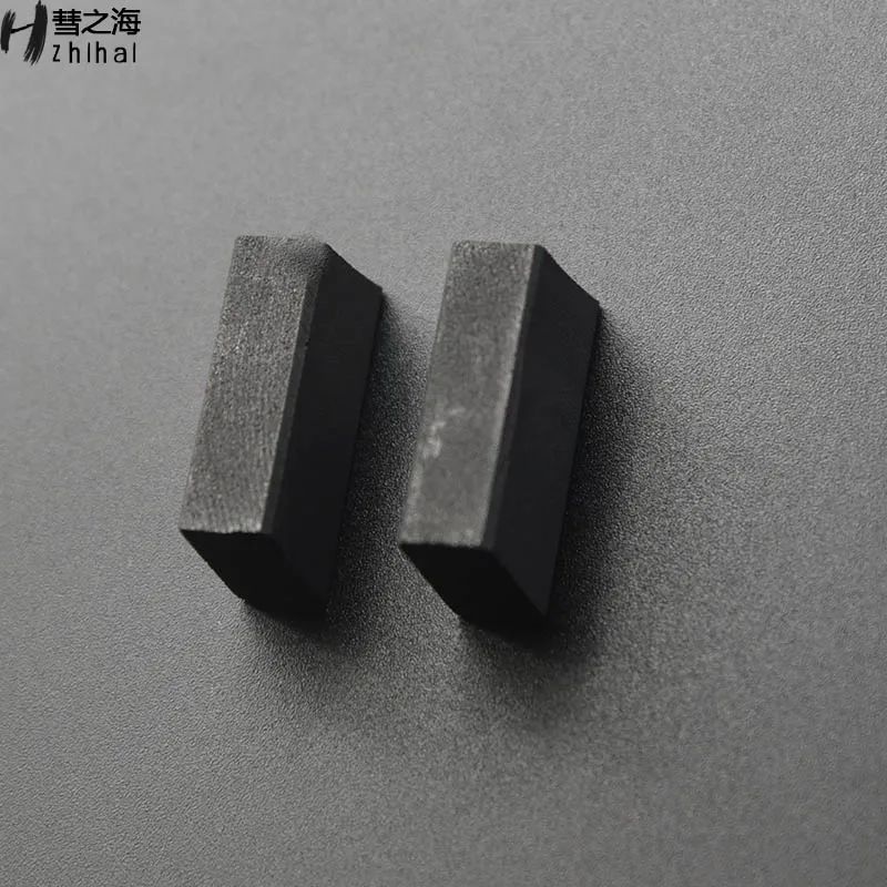 

10 шт. D374 высокоуглеродистый материал двигатель постоянного тока беспроводная угольная щетка 8*16*25 общие износостойкие характеристики могут быть изготовлены по индивидуальному заказу