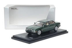 [PreSale] AR Box 1:64 S 63 Series M3 Mk1 E30 Sedan Black / XJ350 Green Diecast Model Car