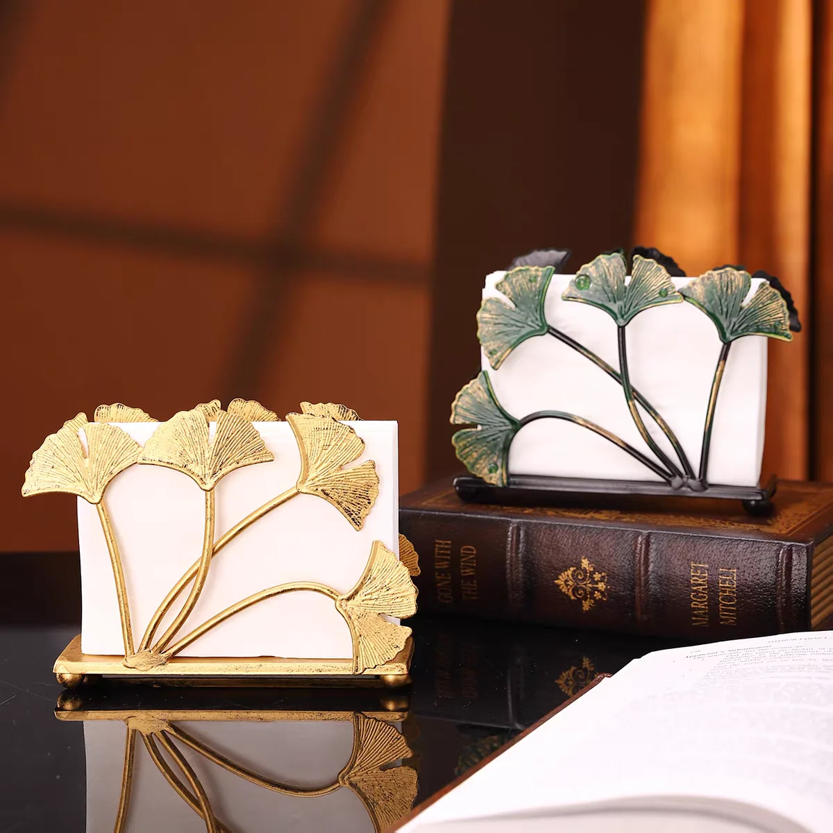 

Vintage Iron Ginkgo Leaf Napkin Holder Nordic Style Tabletop Tissue Rack for Restaurant Hotel Home Decor