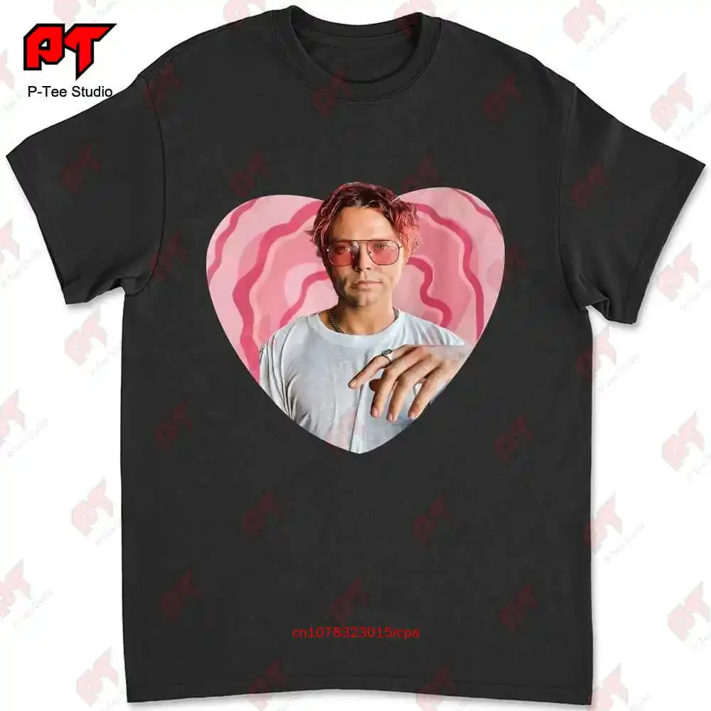 Ashton Irwin Heart T-shirt IQB8